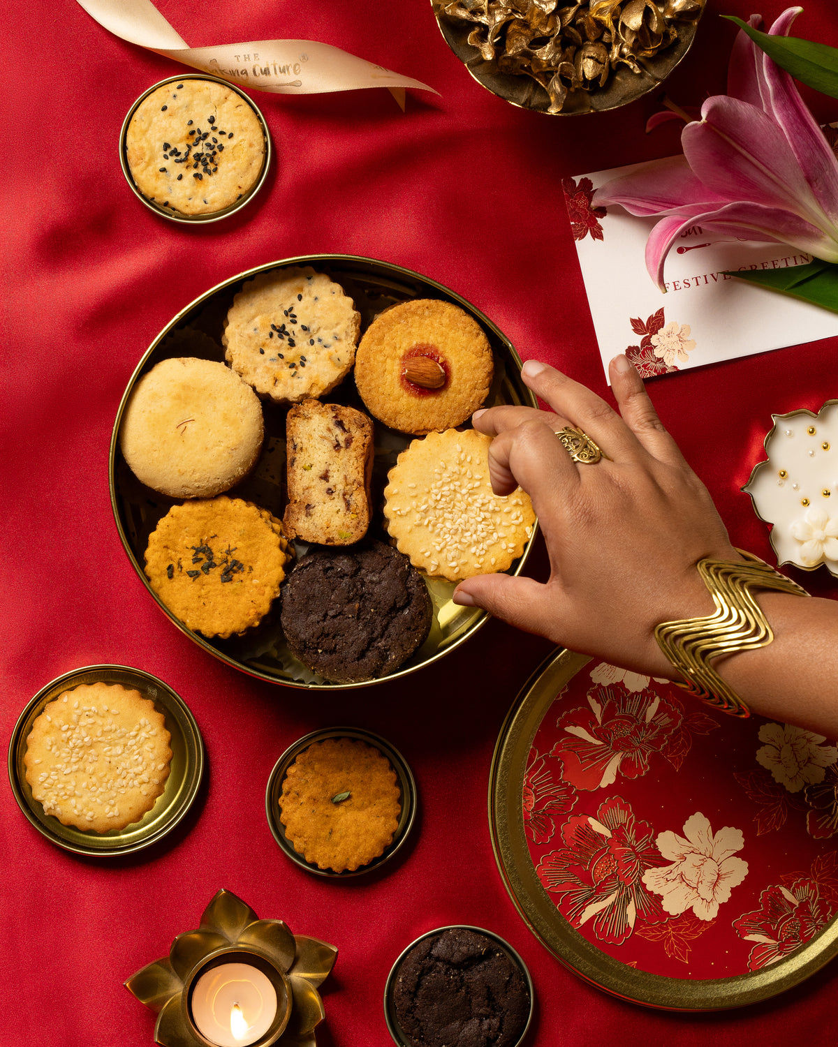 Assorted Cookie Box (35 pcs)